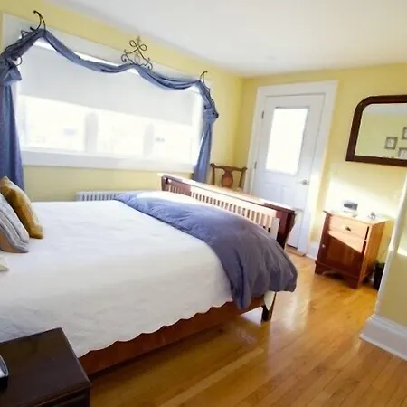 24 East Main Street B&B-3
